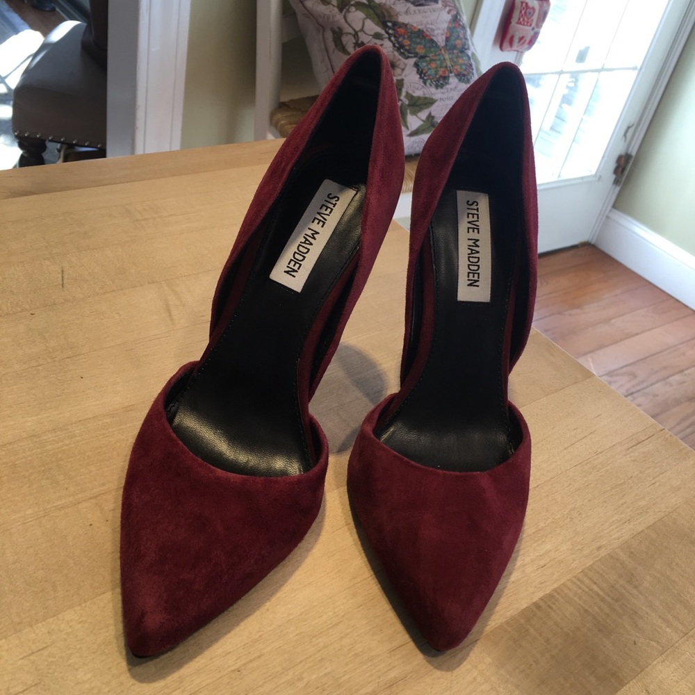 Steve Madden Varcityy Pumps